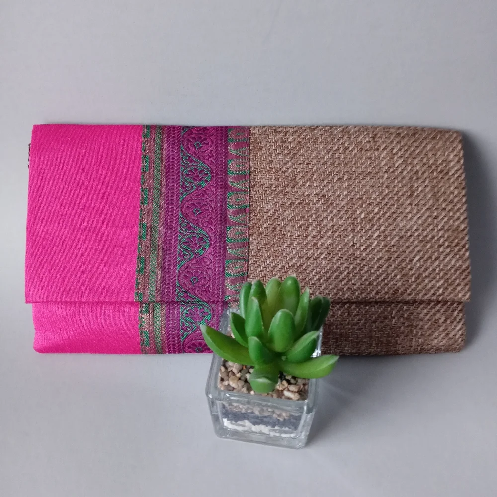 Boho Hand Bag Sunbeams  color pink canvas by India, Pre owned exelente condition